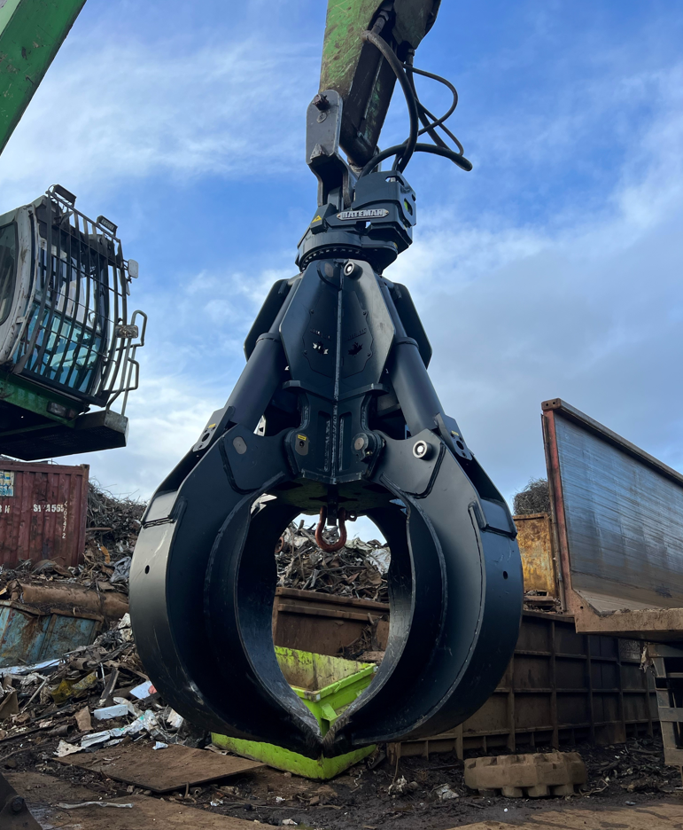 Bateman 4-Tine Orange Peel Scrap Grapple